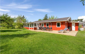 Beautiful Home In Væggerløse With Sauna, Bogø By